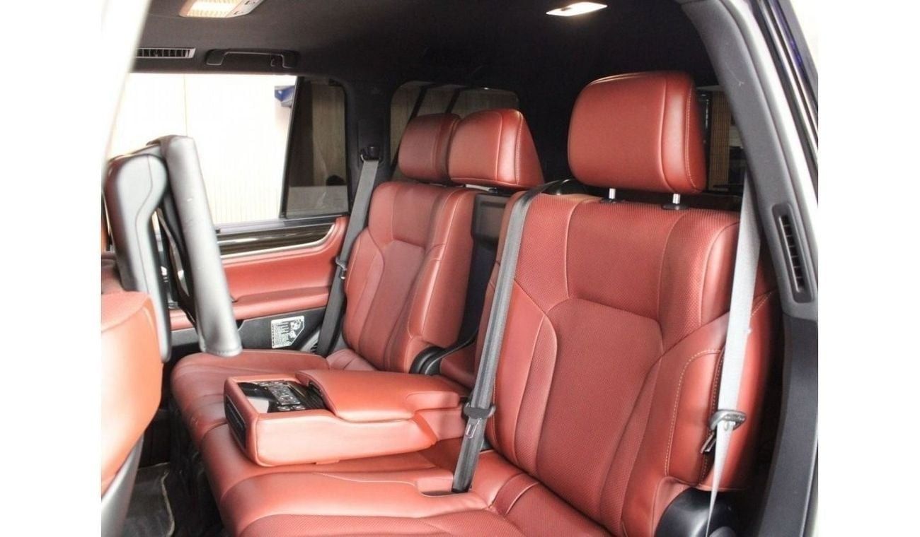 Lexus LX 570 Signature Black Edition