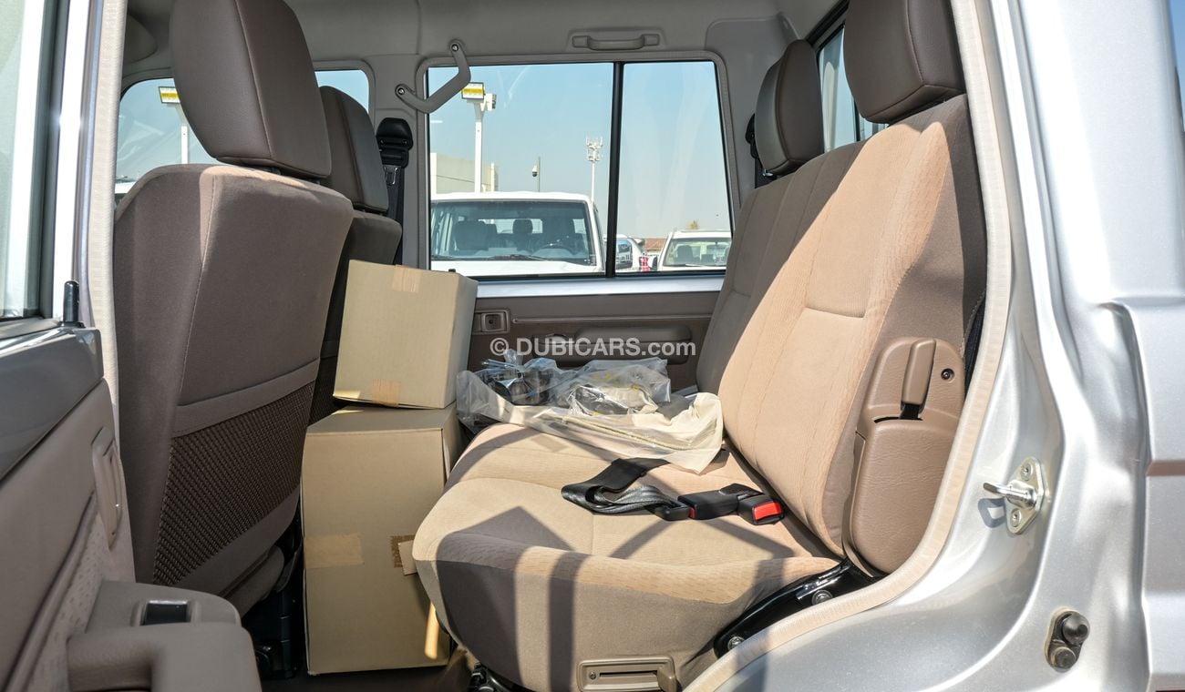 تويوتا لاند كروزر بيك آب LC79 DC 4.5L V8 MT YM 2024 (DIFF-LOCK)