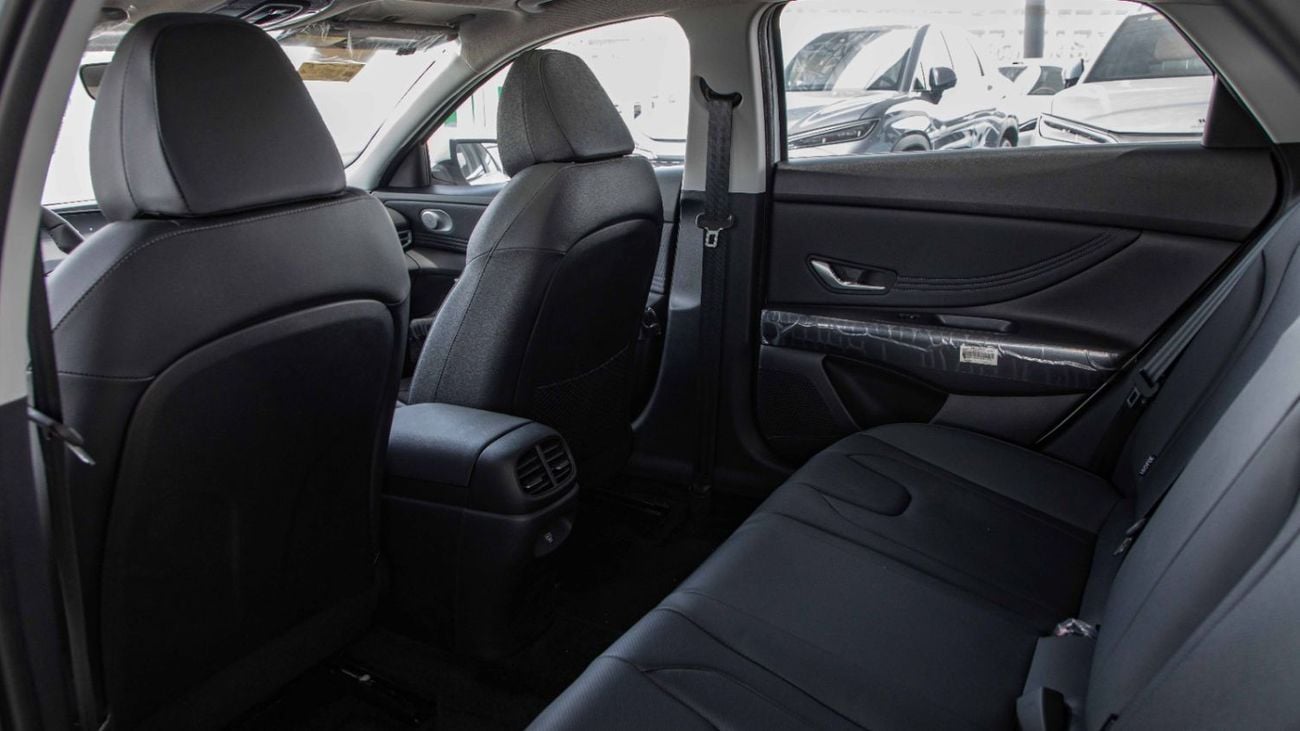 هيونداي إلانترا 1.5L Premium | 2025 | For Local Registration +10%