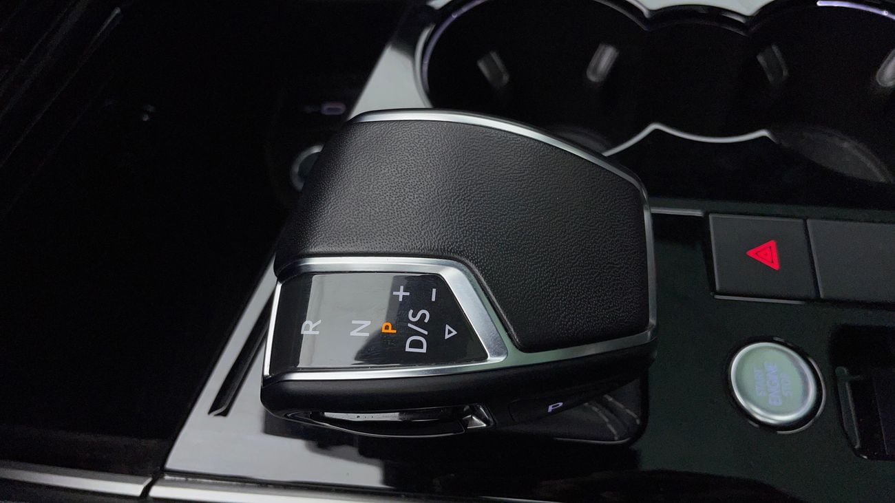 فولكس واجن طوارق R LINE 3 | بدون دفعة مقدمة | اختبار القيادة في المنزل