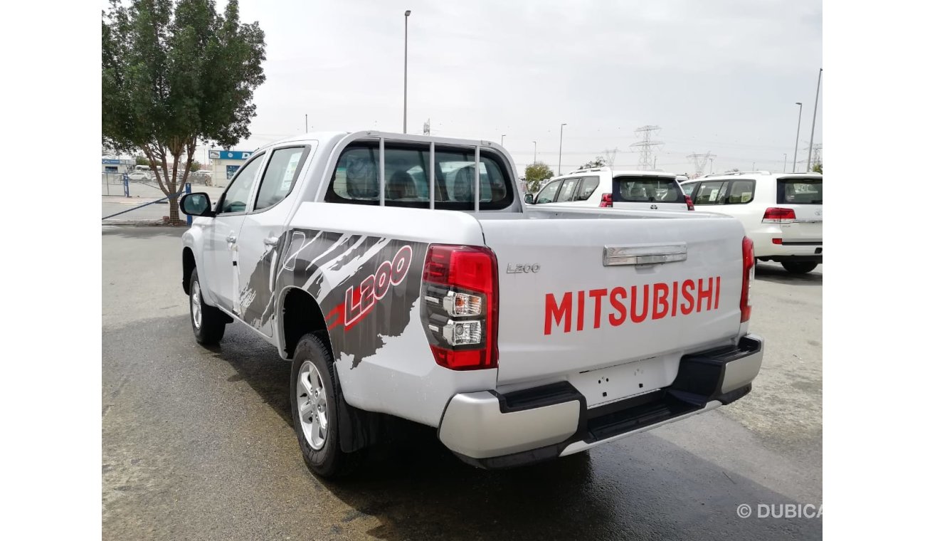 Mitsubishi L200 2.4 L  Petrol  4x4 2019 chrome Package