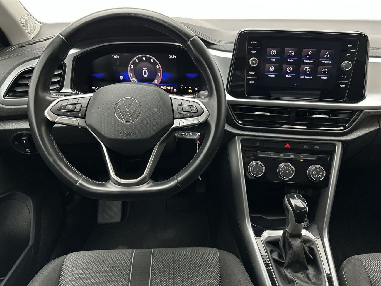 Volkswagen T-ROC T-Roc Life 1.4L | VW Certified | GCC Specs | Standout Crossover Styling