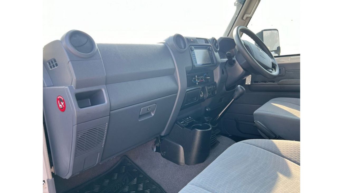 Toyota Land Cruiser Pick Up