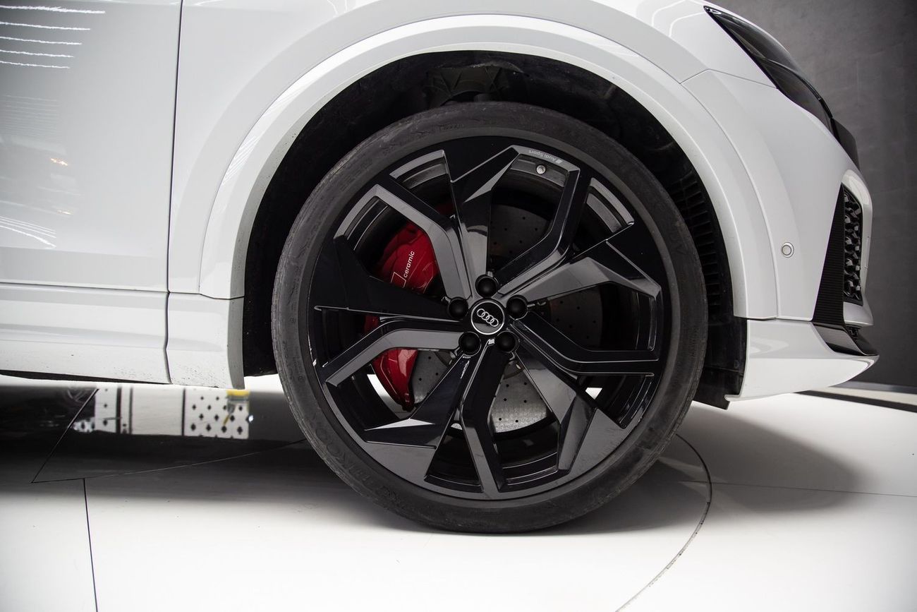 أودي RSQ8 quattro 4.0L