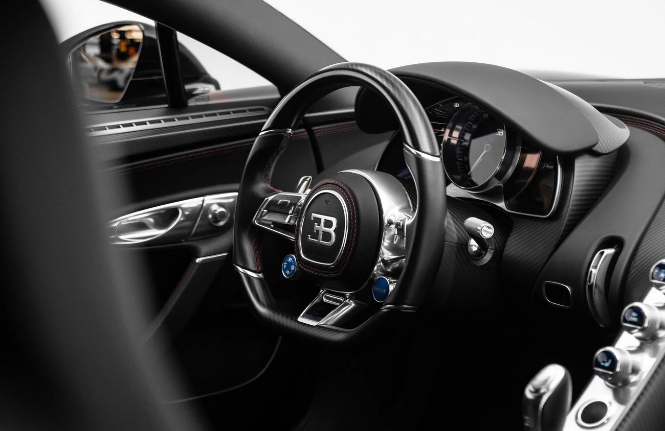 بوغاتي شيرون 8.0L W16 Quad-Turbo Engine