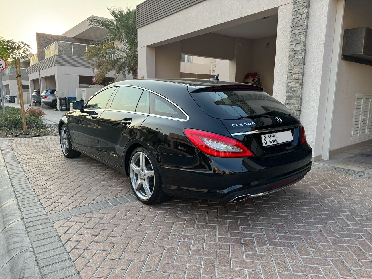 Mercedes-Benz CLS 500 Shooting Brake 4.7L V8