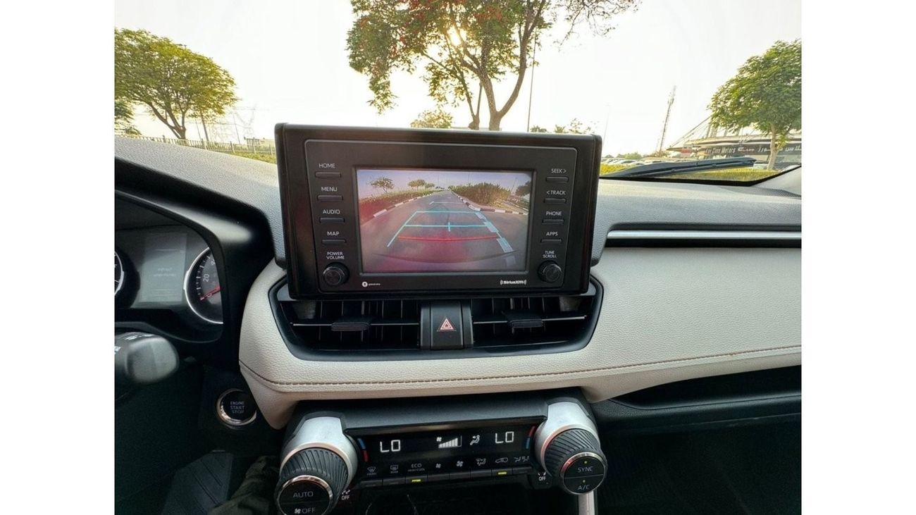 Toyota RAV4 2020 XLE SUNROOF PUSH START AWD US SPEC