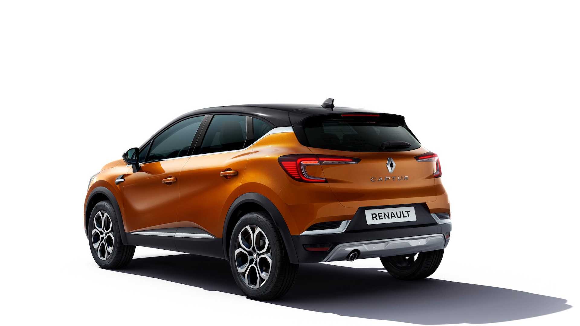 Renault Captur exterior - Rear Right Angled