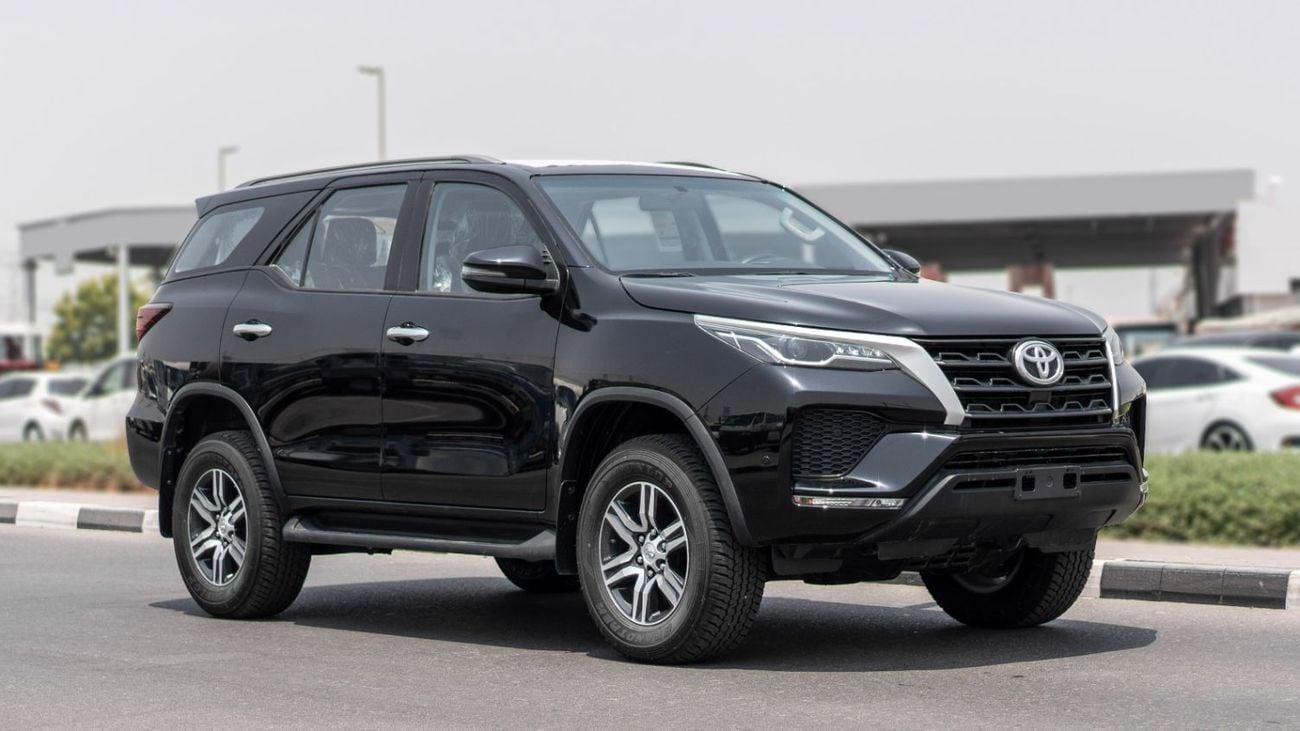 Toyota Fortuner 2025 Toyota Fortuner 2.7L AT Petrol (Black)