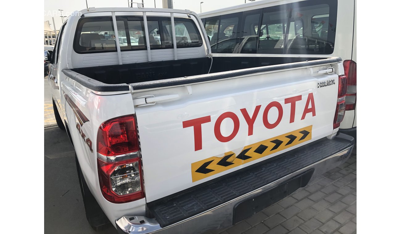 Toyota Hilux Toyota Hilux D/c pick up 4x4, Diesel,Model:2013. Only done 46000 km