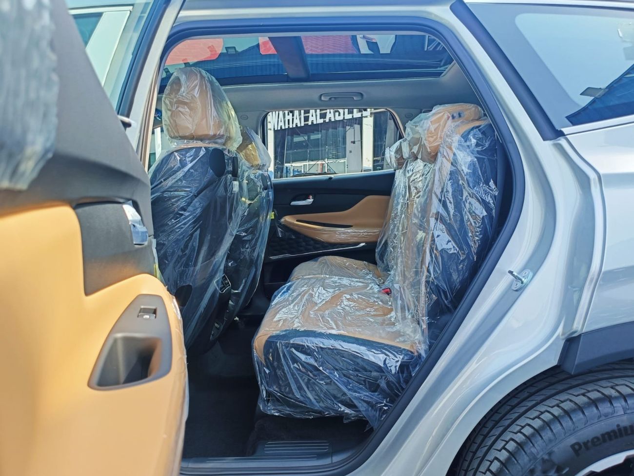 Hyundai Santa Fe LUXURY, 2.5L PETROL, DRIVER POWER SEAT, PANORAMIC ROOF, 7 STR (CODE # HSA25AF)