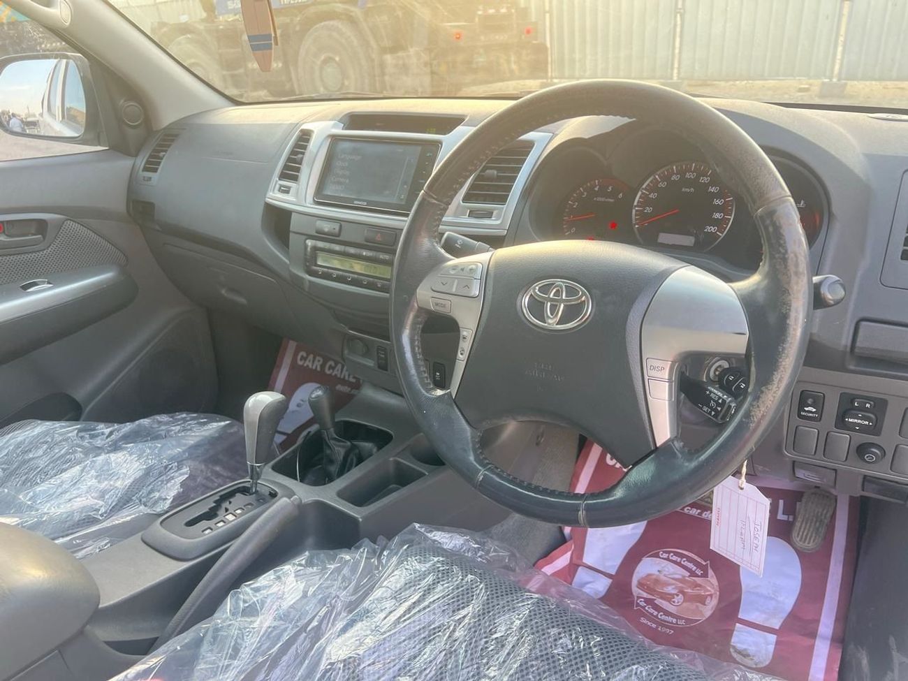 Toyota Hilux DIESEL 3,0 LITER RIGHT HAND DRIVE AUTOMATIC