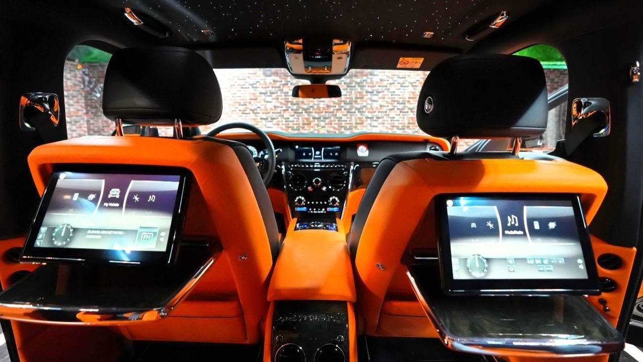 Rolls-Royce Onyx Cullinan | LIMITED OFFER | GOLD SPIRIT OF ECSTASY | NEW | 2024 | 563 HP | 3-YR WARRANTY AND SERVICE