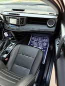 تويوتا راف ٤ XLE sunroof, leather seats Full Option