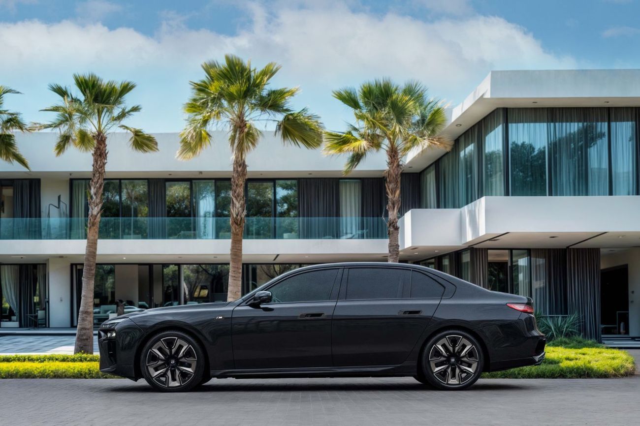 BMW 760Li 760i M-SPORT | 7,833 P.M | 0% Downpayment | WARRANTY / SERVICE!