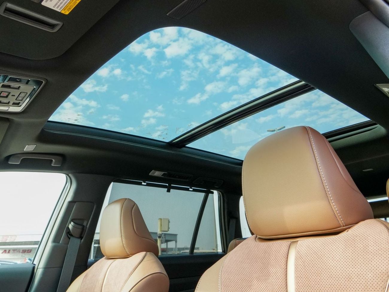 تويوتا جراند هايلاندر 2026 TOYOTA GRAND HIGHLANDER PLATINUM HYBRID-MAX 7-SEATS BRAND NEW 0KM