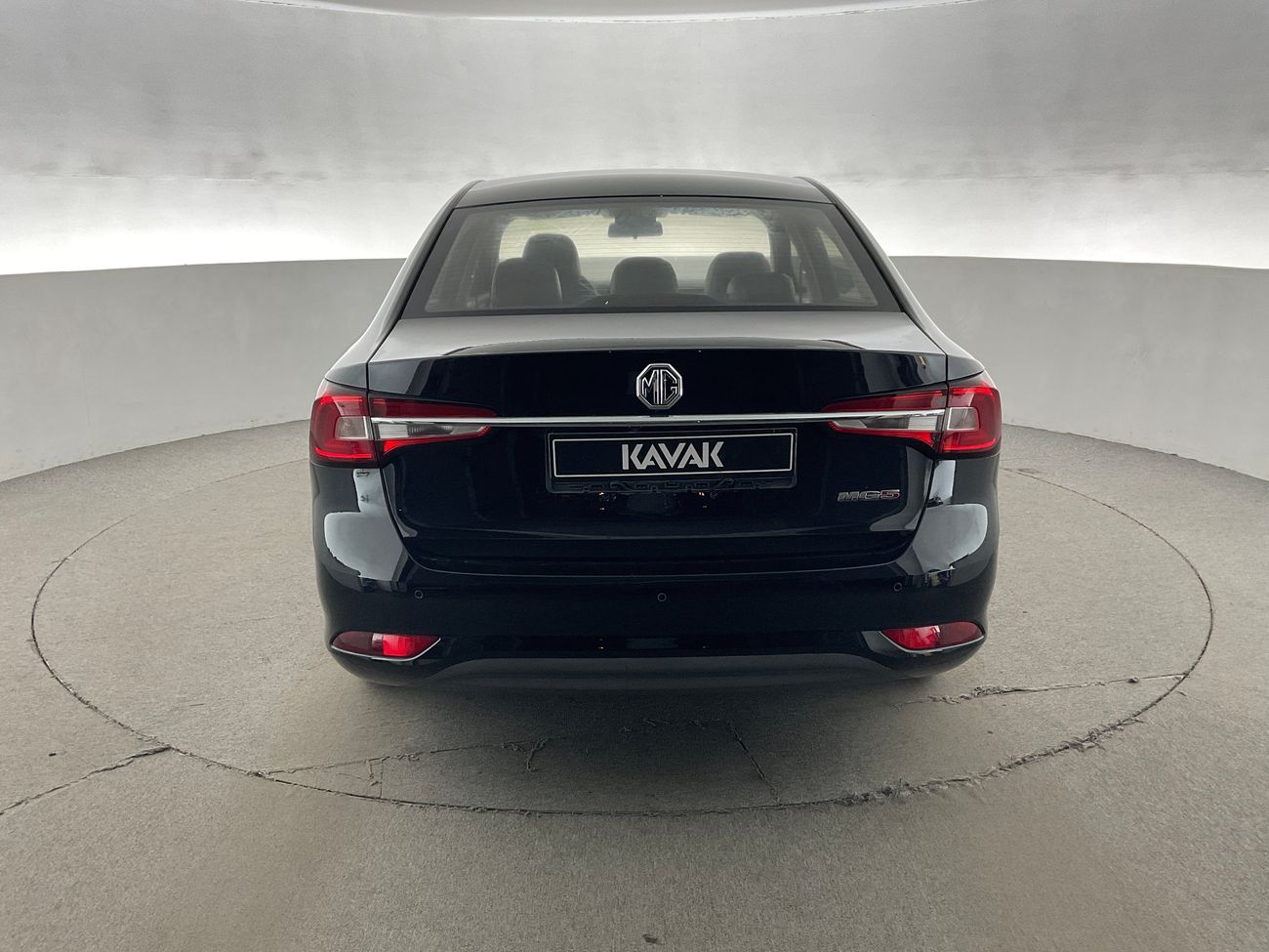 أم جي 5 Luxury | شامل الضمان | 0 ﺪﻔﻋﺓ ﺃﻮﻟﻯ