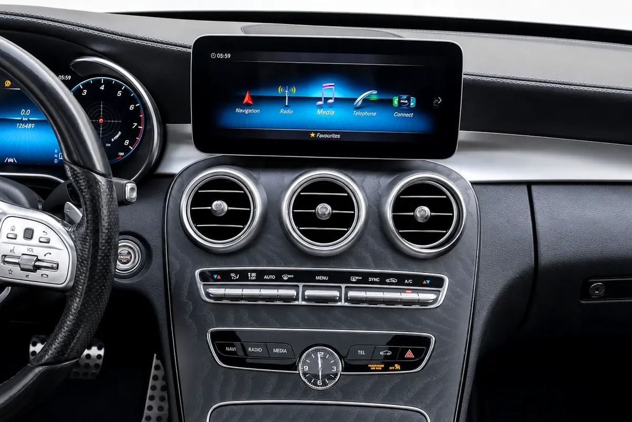 مرسيدس بنز C 200 AMG MERCEDES C200 - MODEL - GCC SPECS - NO ACCIDENT - FULL SERVICE HISTORY