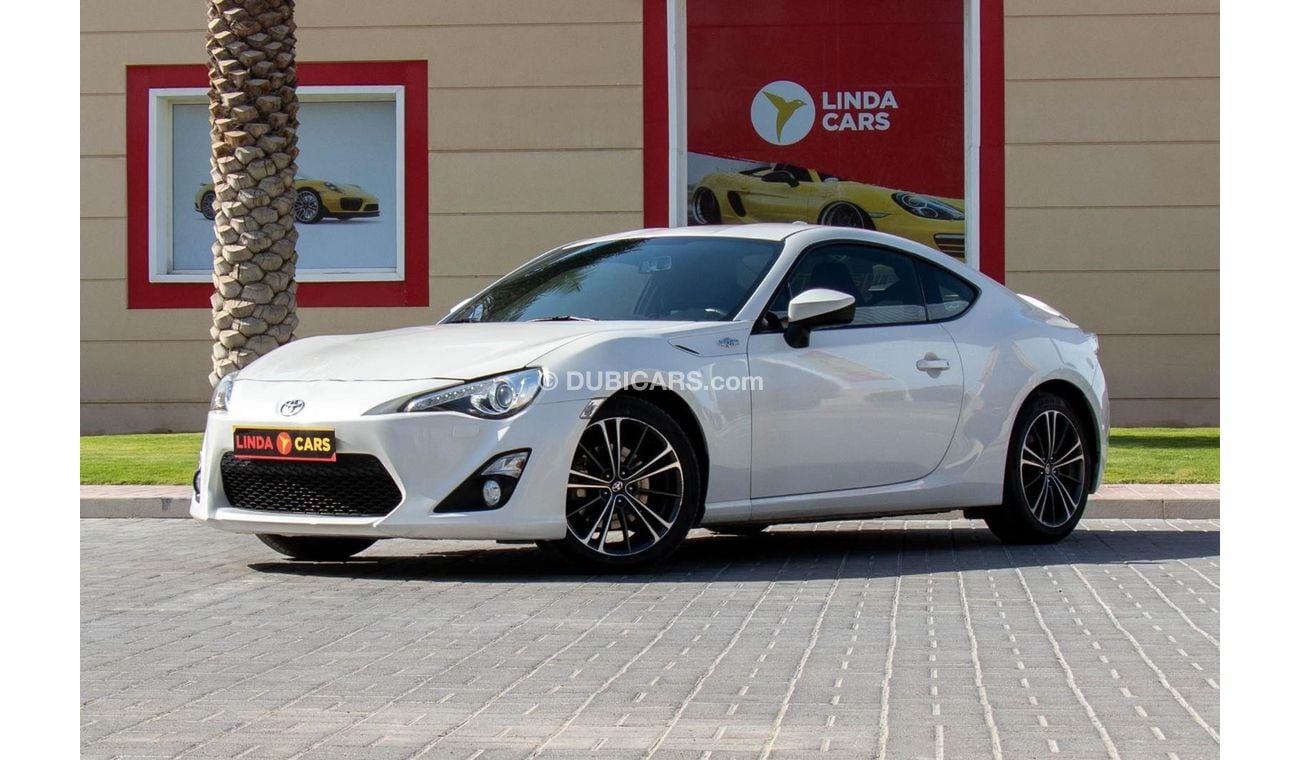 Used Toyota 86 2015 for sale in Dubai - 587273