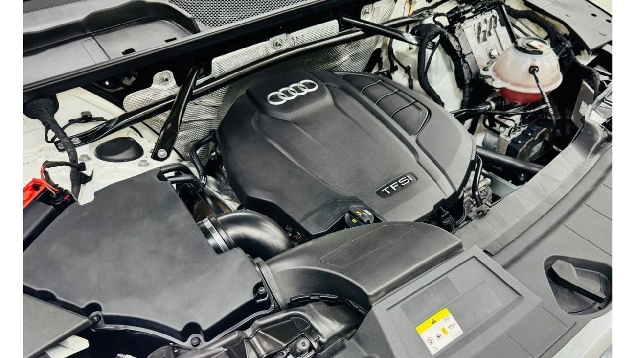 Audi Q5 45 TFSI Quattro GCC .. S line .. Original Paint .. Warranty .. Perfect Condition .. Top Range