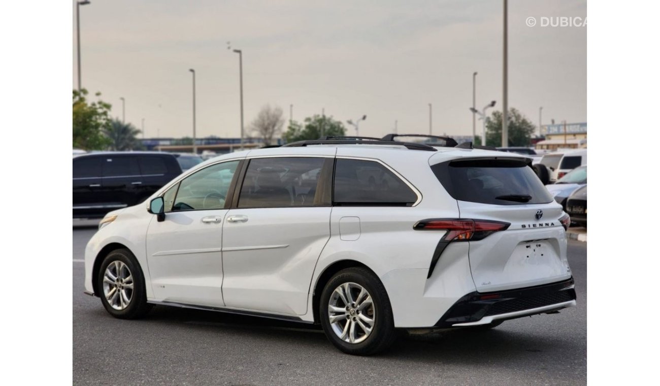 تويوتا سيينا TOYOTA SIENNA - Hybrid -  2021 - XLE FULL OPTION - SUNROOF -ORIGINAL LEATHER SEAT - WELL MAINTAINED