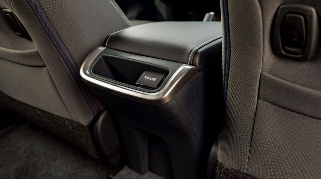 تويوتا فورتونر EXR Toyota Fortuner 2.4L Diesel 2025