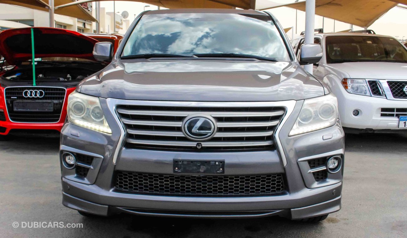 Lexus LX570