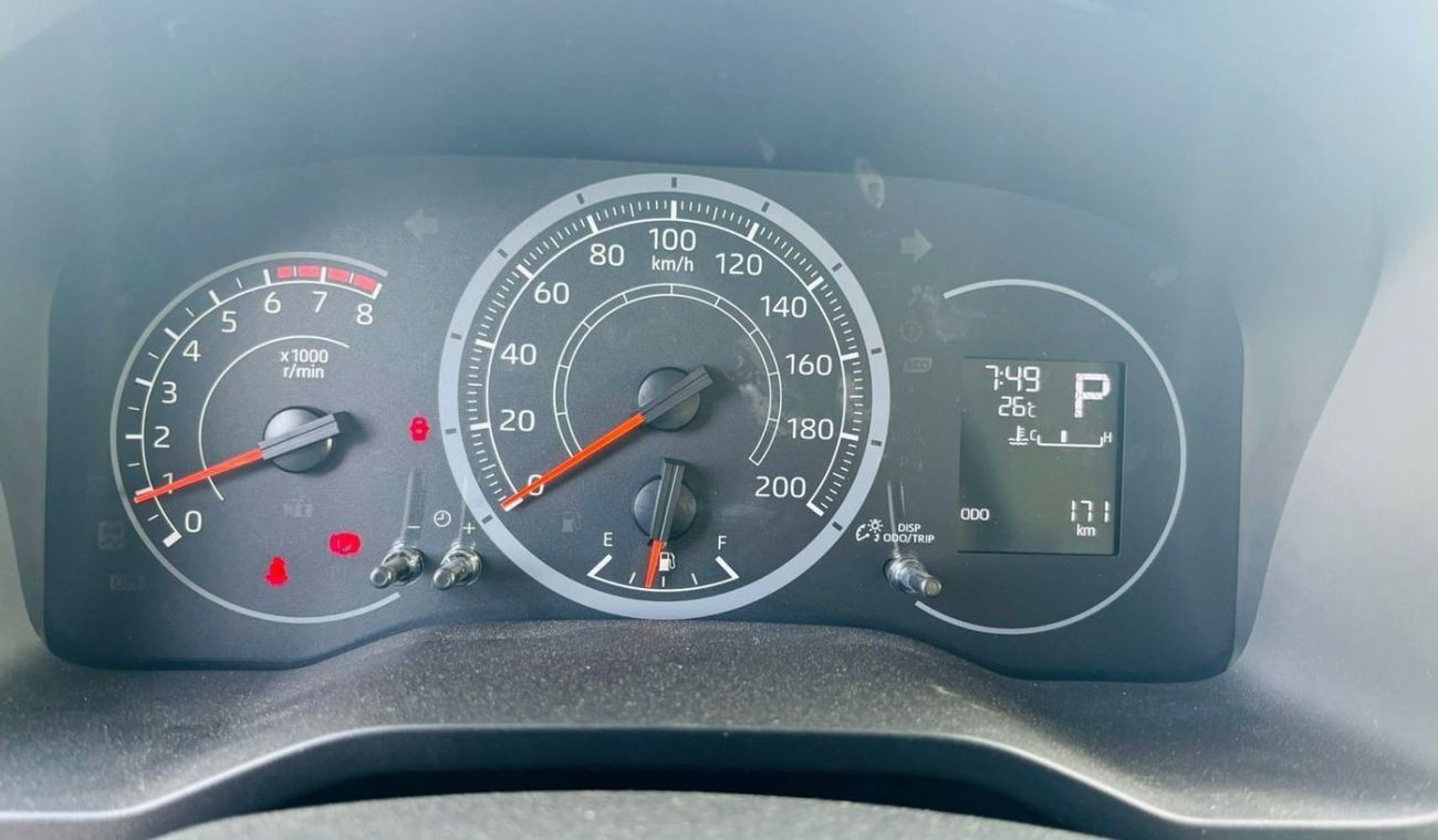 تويوتا هاياس Cargo Swing Door Automatic