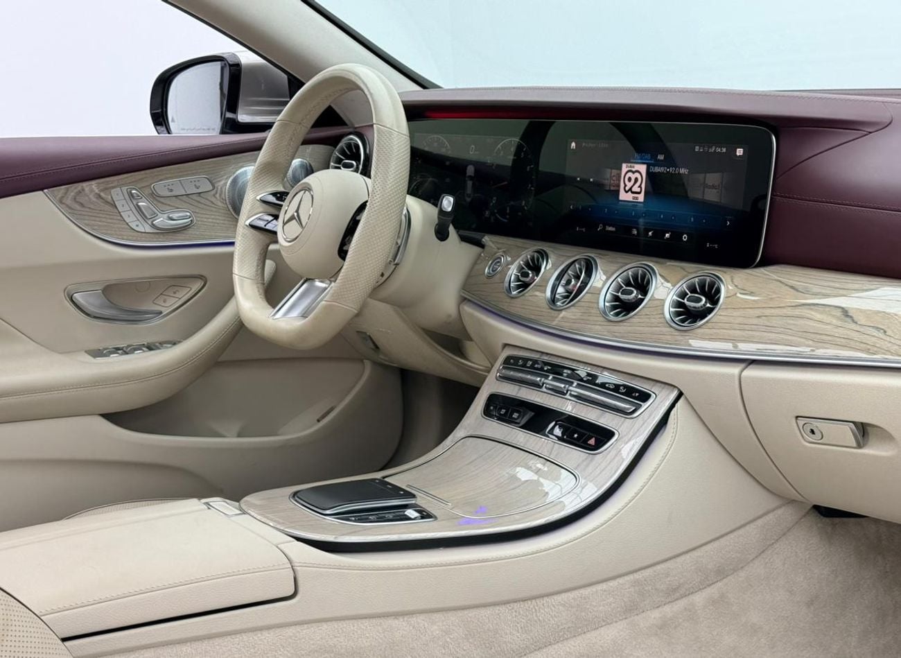 Mercedes Benz E300 2021 Mercedes Benz E300, Warranty, Full Mercedes Service History, Low Km, Fully Loaded, GCC