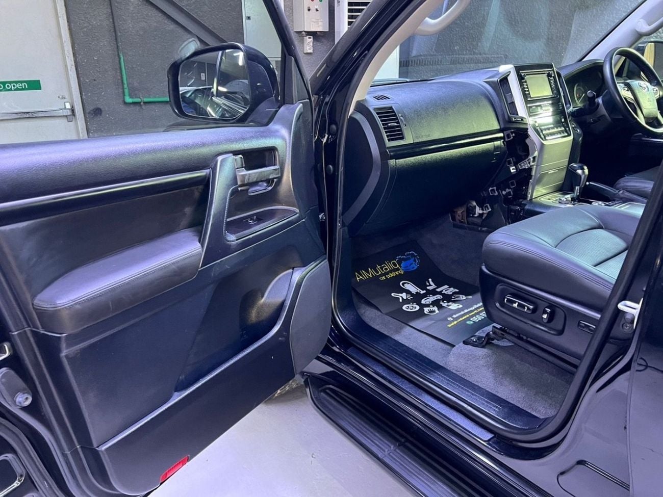 Toyota Land Cruiser Toyota Land Cruiser 2018 GXR1 4.5L upgrade to lc300 RHD
