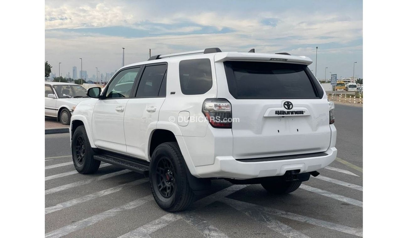 Toyota 4Runner *Offer*2019 Toyota 4Runner SR5 premium 4x4 Full Option /5% VAT LOCAL REG