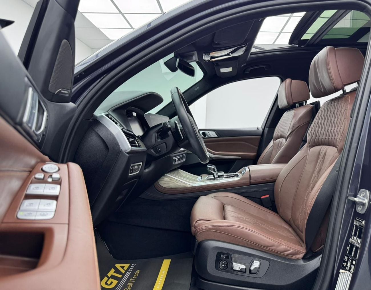 بي أم دبليو X7 2020 BMW X7 xDrive40i M-Sport, 2026 BMW Warranty + Service Pack, Full BMW Service History, GCC