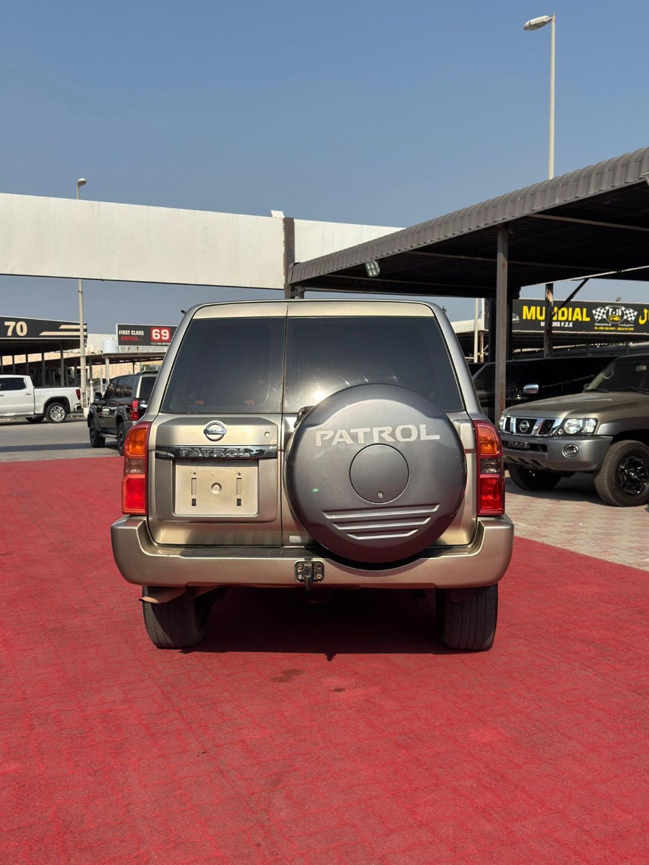 Nissan Patrol Safari Safari 4.8L A/T