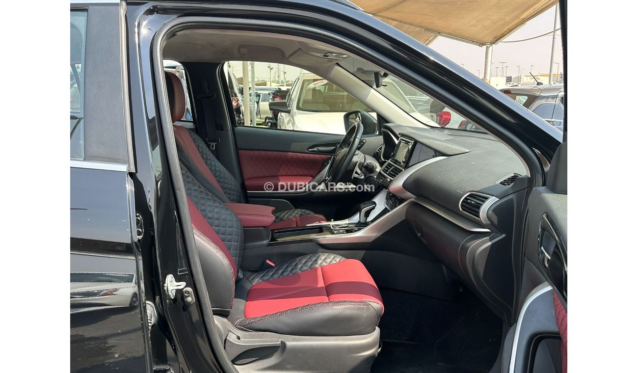 Mitsubishi Eclipse Cross GLS Mid ACCIDENTS FREE - GCC - FULL - 1500 CC +TURBO - PERFECT CONDITION INSIDE OUT