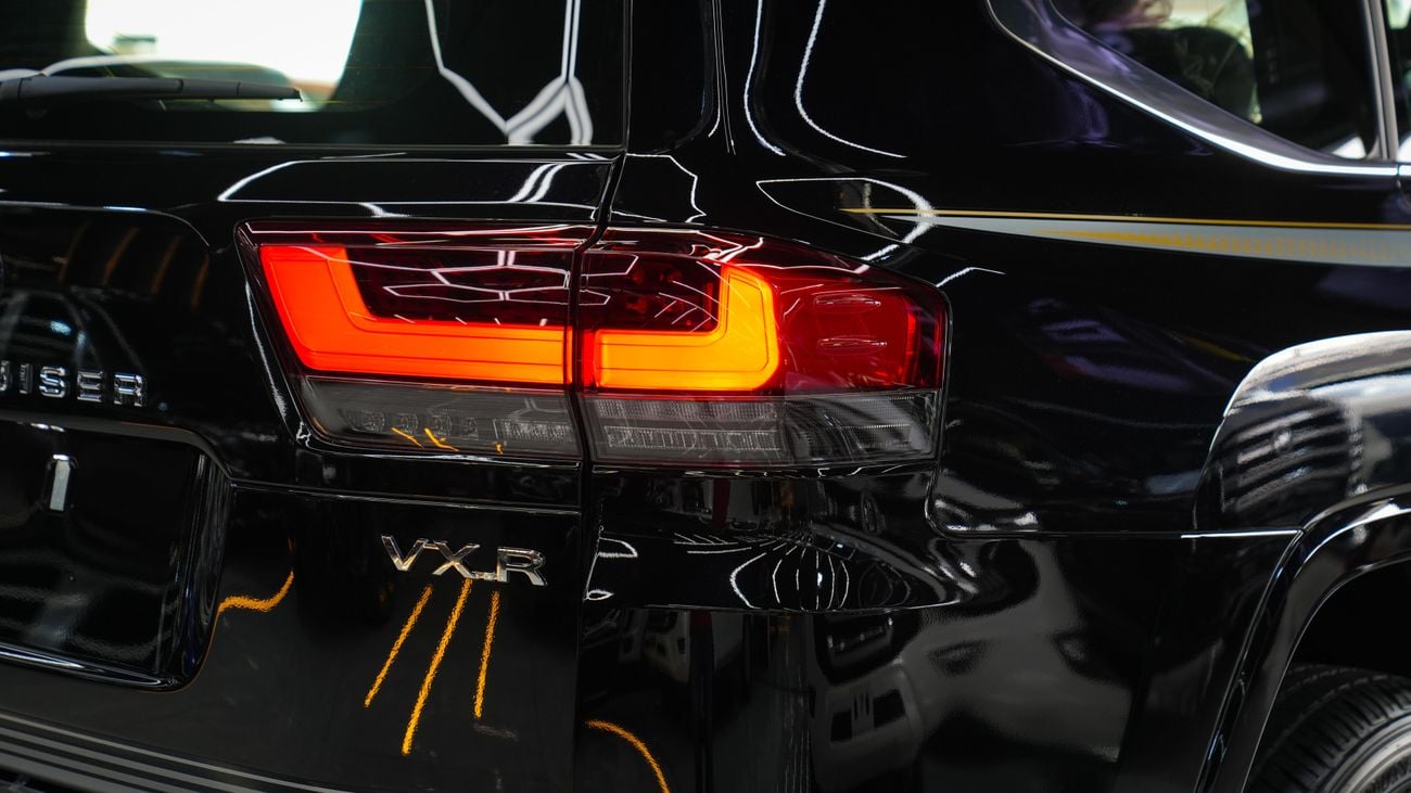 Toyota Land Cruiser VXR