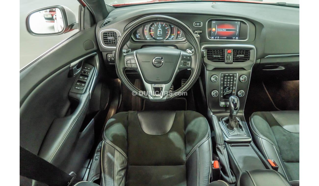 Volvo V40 2017 Volvo V40 T-5 R-Design / Full Volvo Service History & 5 Year Warranty