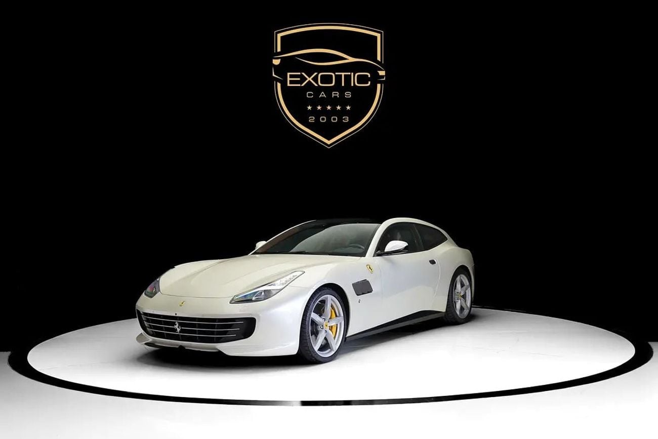 فيراري جي تي سي 4  لوسو LUSSO