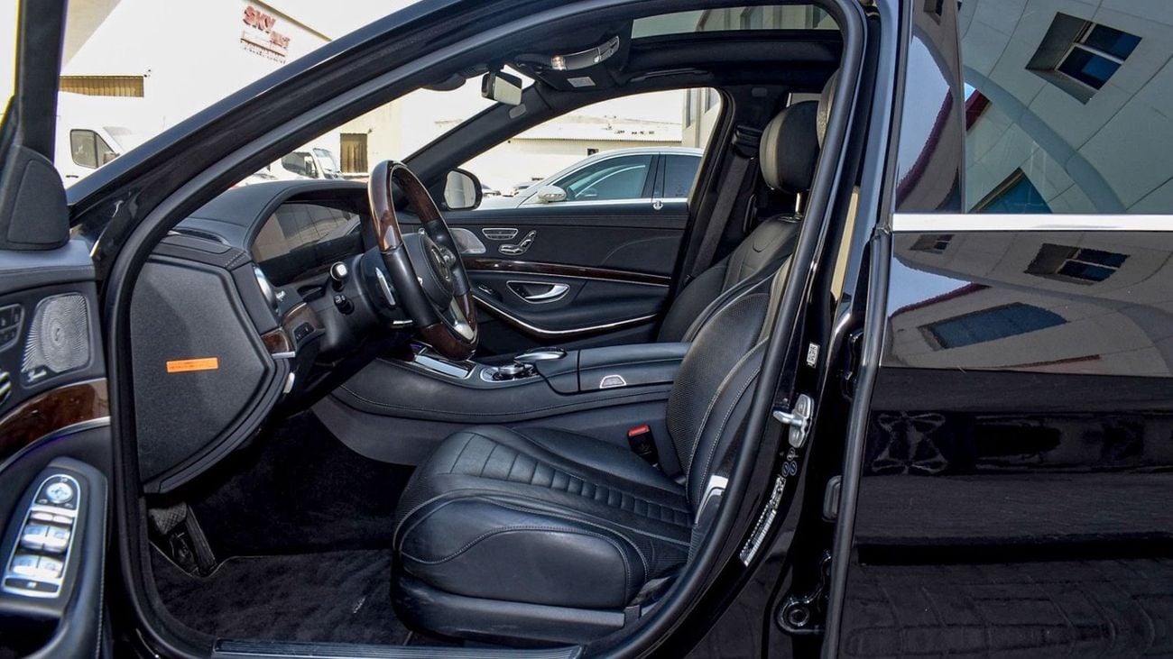 مرسيدس بنز S 560 Std 4.0L (463 HP)