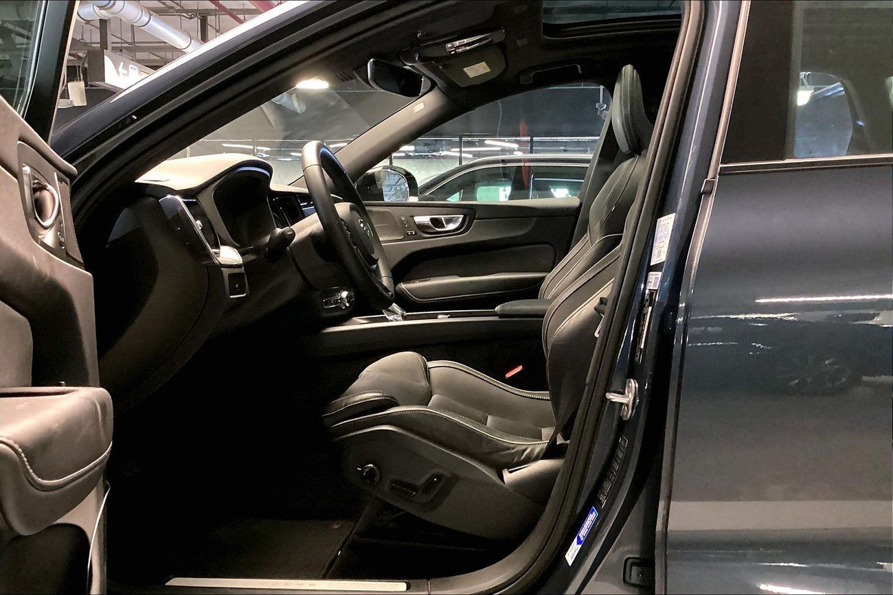 Volvo XC60 B5 Ultimate Dark | Guaranteed Warranty | 0 Down Payment