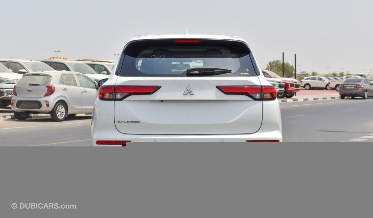 Mitsubishi Outlander Brand New Mitsubishi Outlander 2.5L | A/T |White/Black| Petrol | 2024 | For Export Only