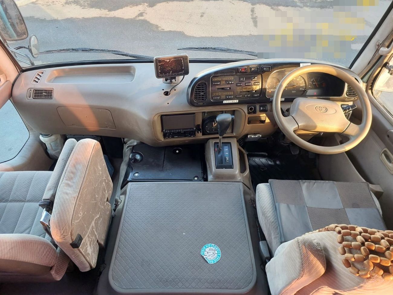 Toyota Coaster TOYOTA COASTER BUS RHD 1999 MODEL 4.1 L DIESEL AUTOMATIC(PM05798)