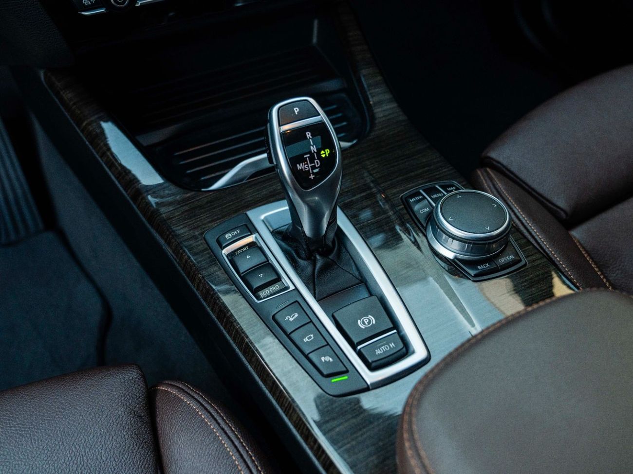 BMW X4 AED 1,573 PM • X4 XDRIVE 28i M-KIT • FULL OFFICIAL BMW SERVICE HISTORY • 2.0L TURBOCHARGED