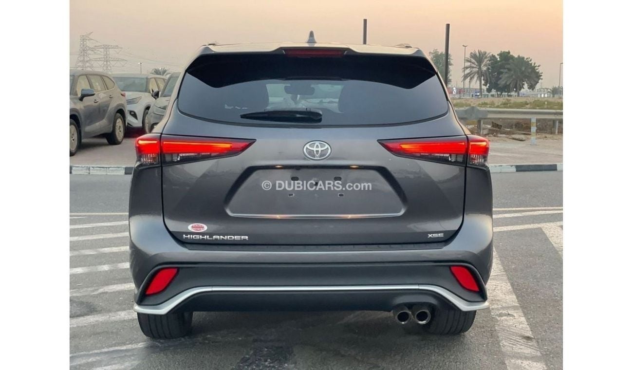 Toyota Highlander *Offer*2022 Toyota Highlander XSE 3.5L V6 - - UAE PASS