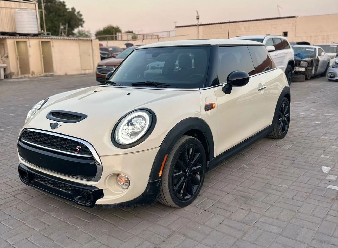 Mini Cooper 1.5 L Turbo