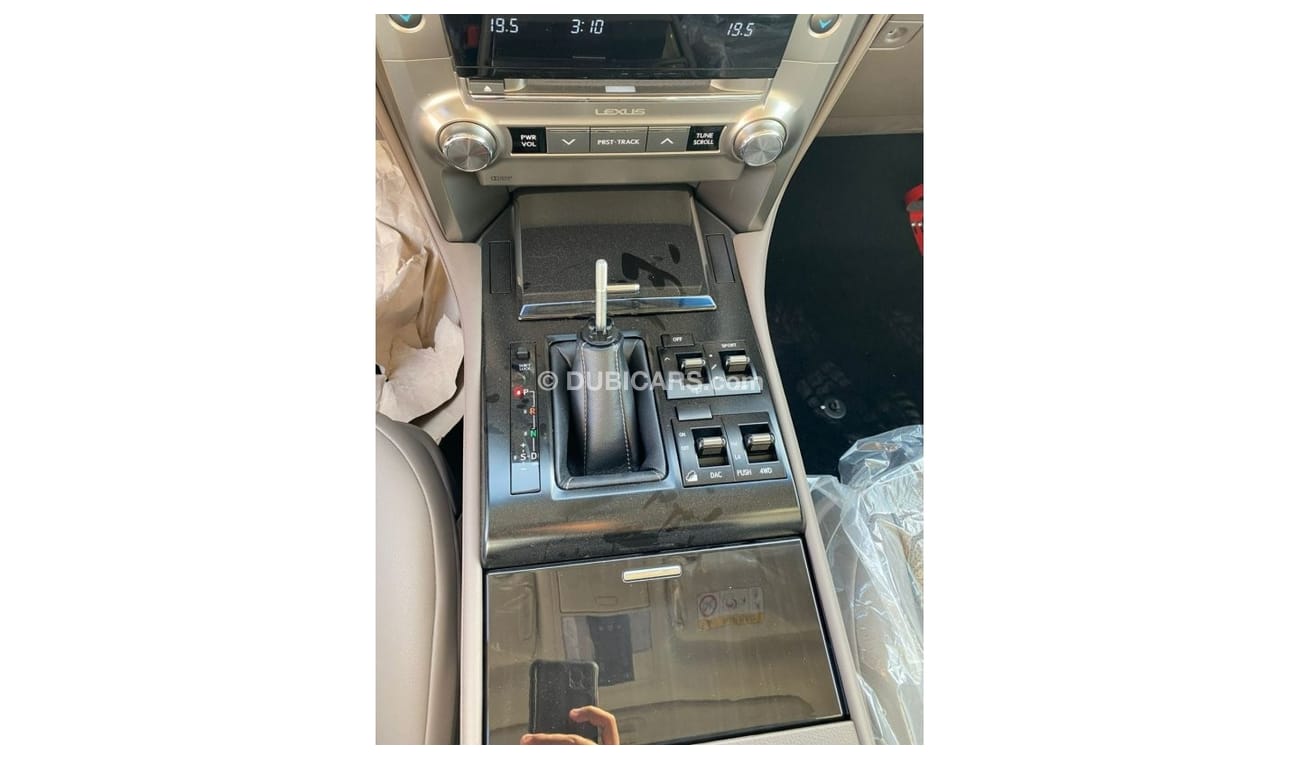 لكزس GX 460 لكزس جي اكس 460 4.6 لتر بنزين 4WD موديل 2020 لون ابيض