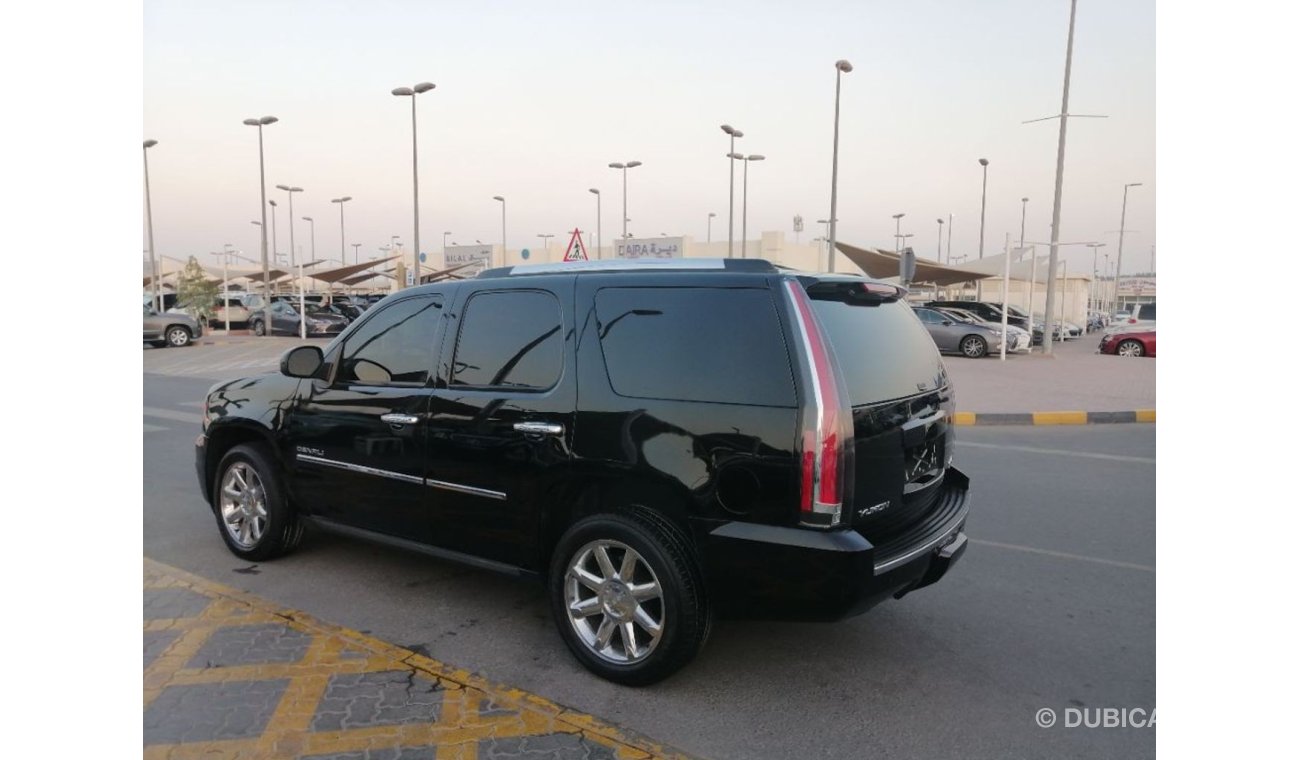 GMC Yukon GMC DENALI 2010 GOOD CONDITION