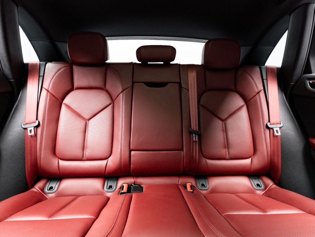 بورش ماكان The BEST Ramadan Offer in the UAE - Limited Time, March 2027 Porsche Warranty, GCC