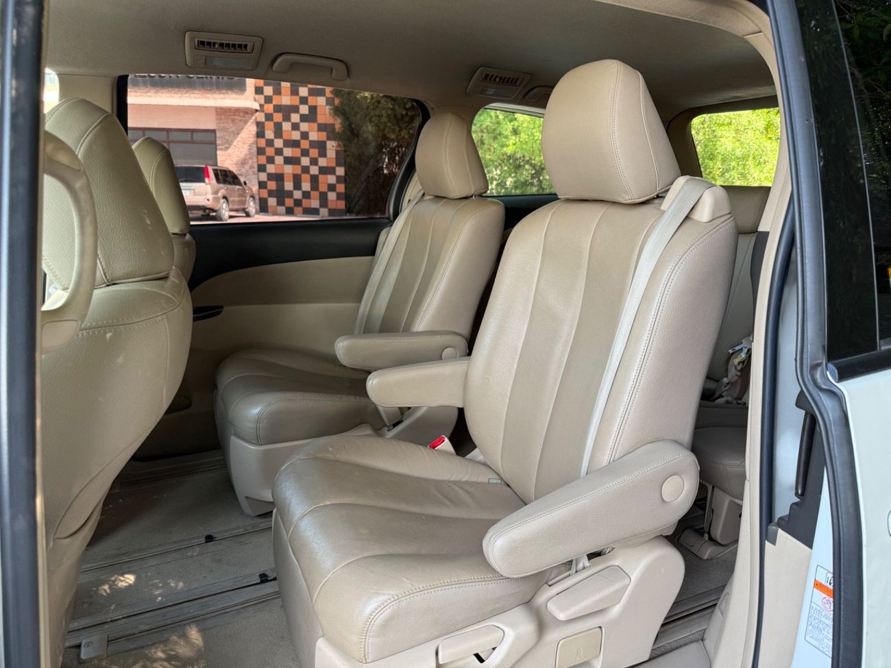 تويوتا بريفيا 