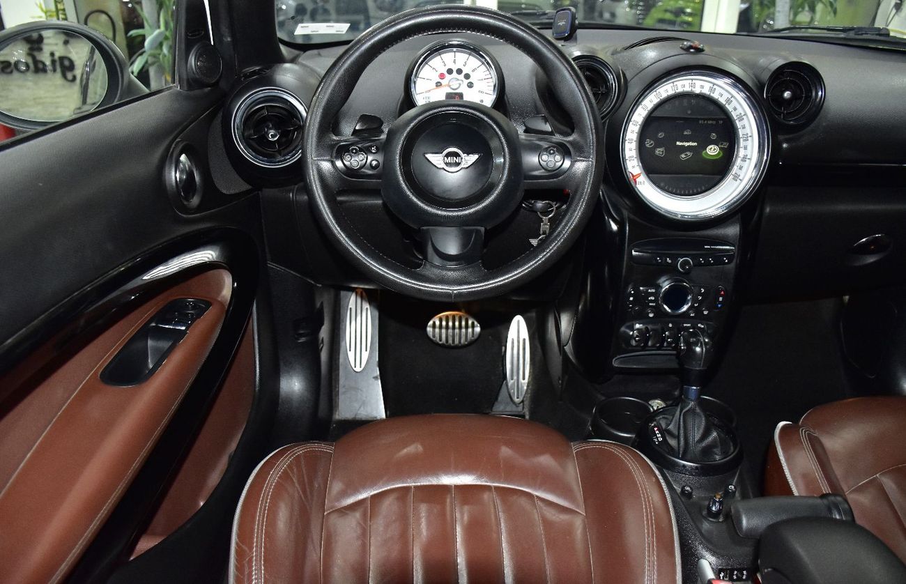 ميني كوبر إس بايسمان EXCELLENT DEAL for our Mini Paceman Cooper S ( 2013 Model ) in White Color GCC Specs