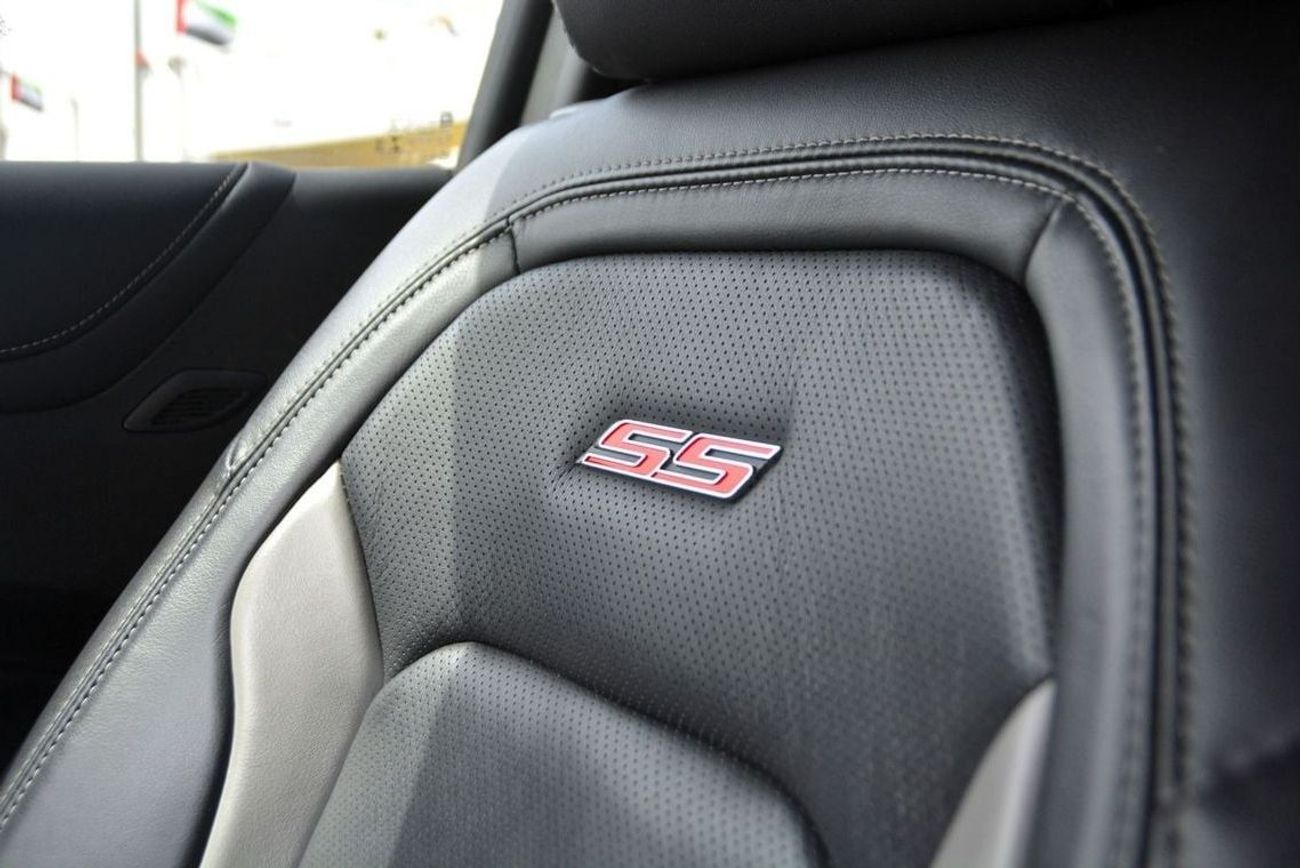 Chevrolet Camaro SS 6.2L Coupe CAMARO SS /6.2L -- CLEAN TITLE // FULL OPTION -- VERY GOOD CONDITION